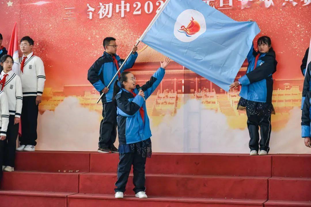 梅西全场数据:1球1助攻,3次成功过人,获评8.1分全队最高